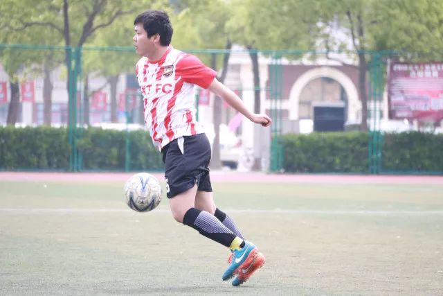 科曼希望范戴克续约利物浦 别想着去沙特狠赚一笔